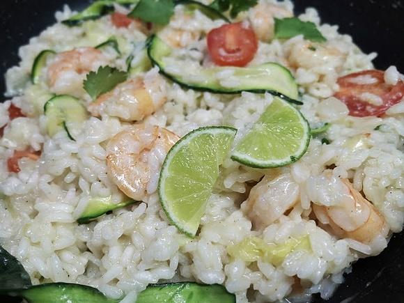 Risotto z krewetkami i cukinią