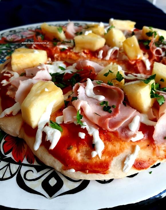 Pizza hawajska z patelni