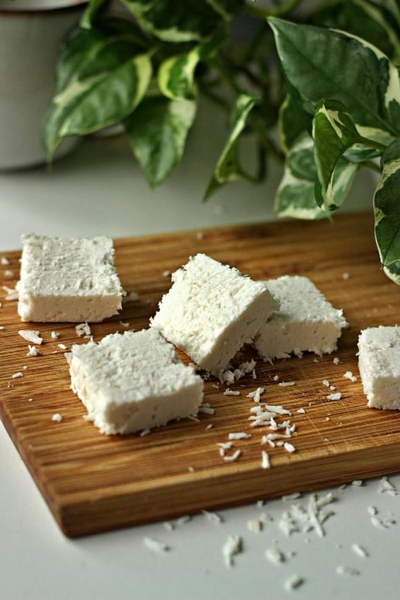Keto fudge kokosowy wegański low carb