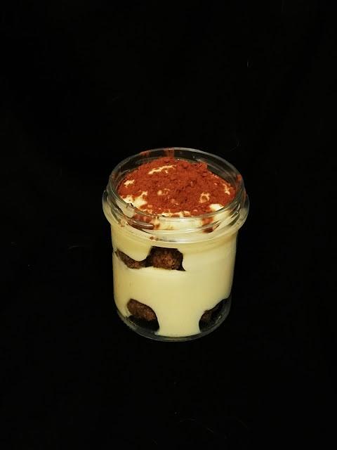 Ciecierzycowe tiramisu