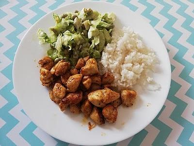 Gyros z kurczaka z surówką