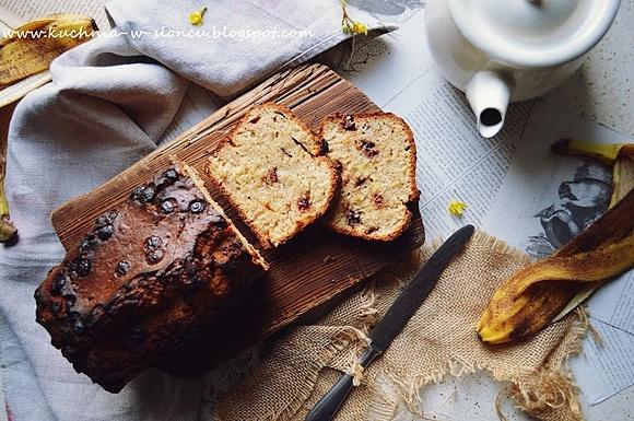Chlebek bananowy z czekoladą - puszysty i smaczny