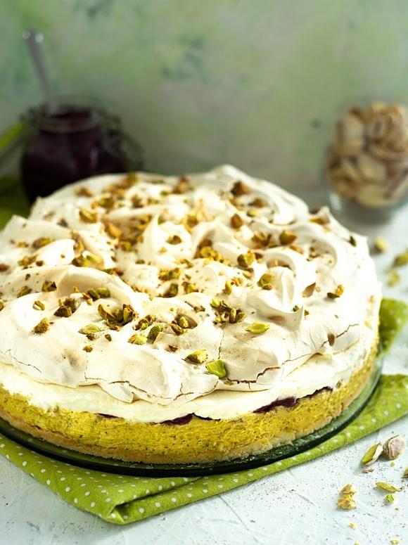 Pistacjowa chmurka - ciasto kruche z pistacjowym kremem i bezą