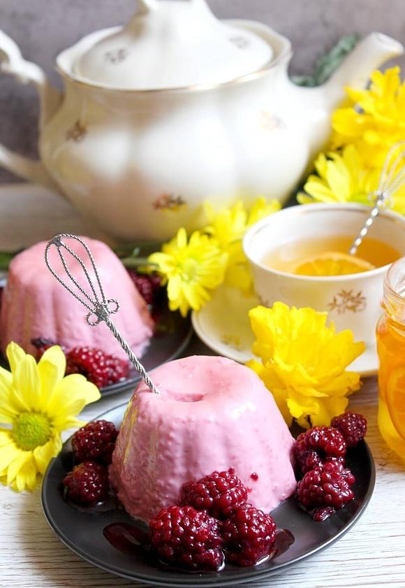 Owocowa panna cotta – deser do kawy lub herbaty