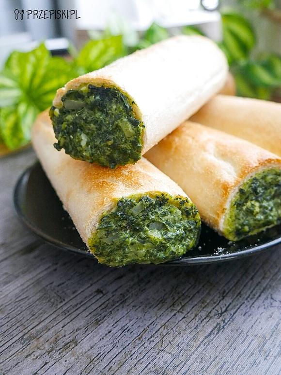 Hot-dogi ze szpinakiem