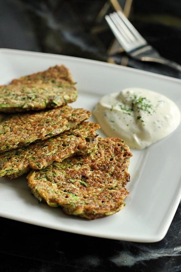 Placki z cukinii z siemieniem lnianym - keto, bezglutenowe, szybkie