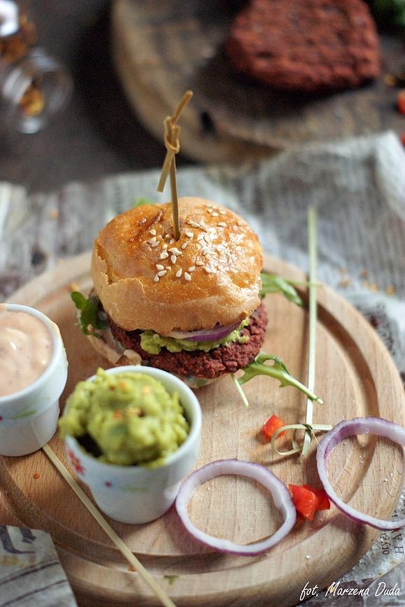 Burgery z buraka
