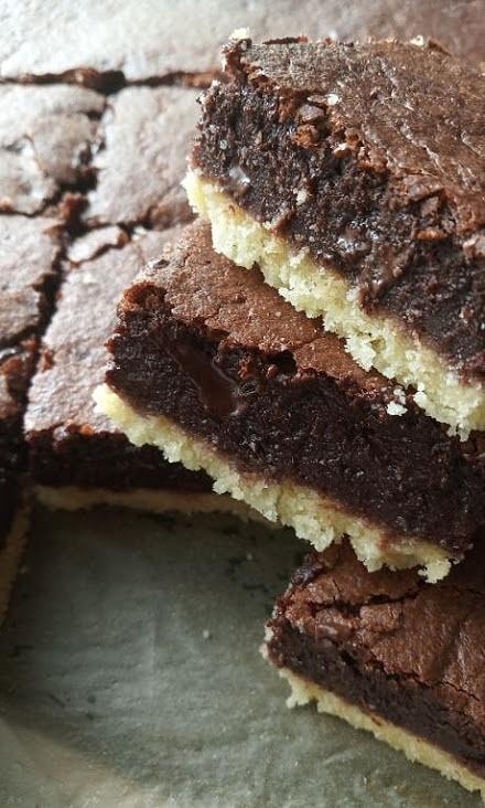 Brownie na kruchym spodzie