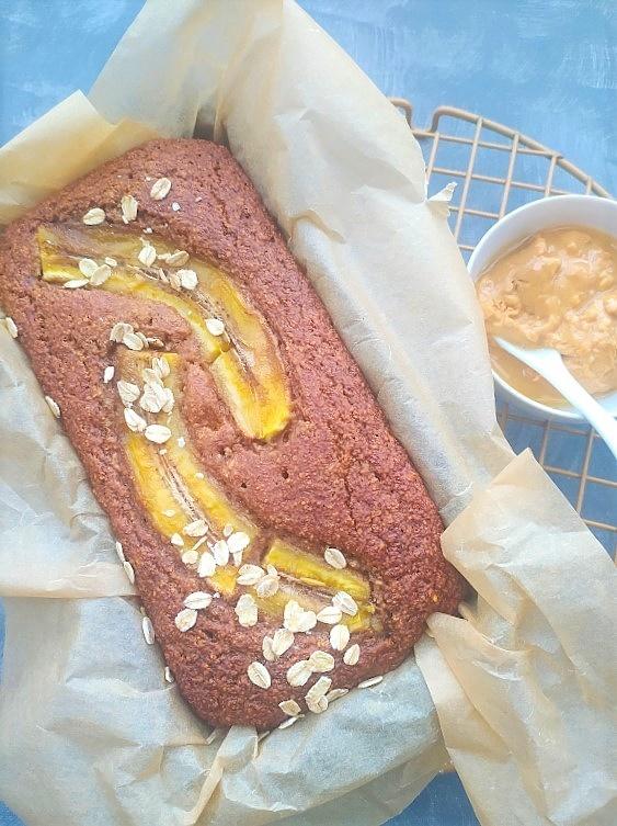 Lekki chlebek bananowy bez cukru i białej mąki