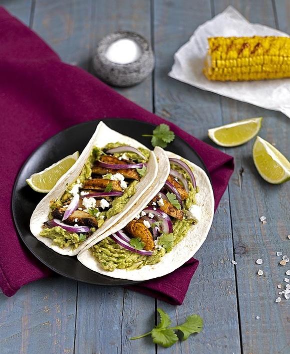 Tacos z pieczarkami w marynacie z papryczki chipotle