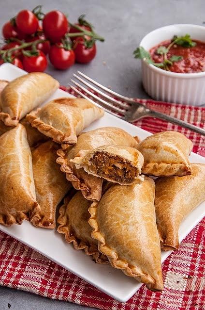 Pieczone pierogi empanadas