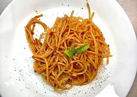 Makaron z pesto z suszonych pomidorów