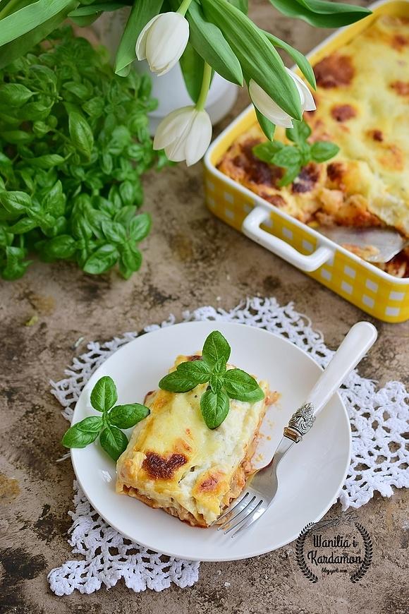 Cannelloni z mięsem mielonym i dwoma sosami