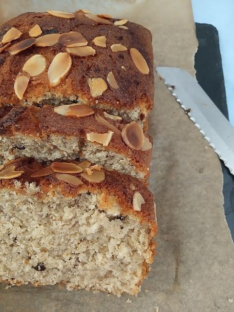 Chlebek bananowy z czekoladą bez mleka