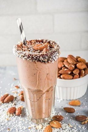 Wegańskie czekoladowe smoothie