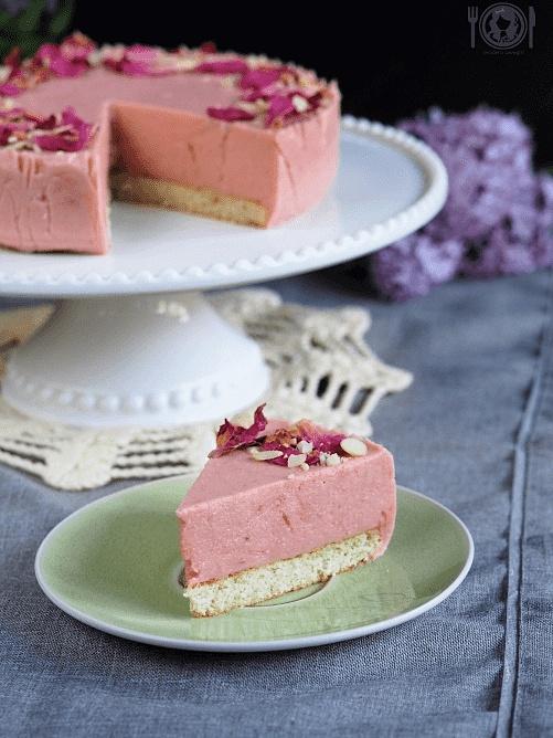 Keto sernik kokosowo-rabarbarowy bez nabiału