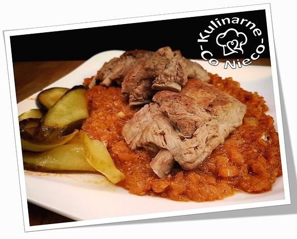 Keto duszone żeberka w kapuście