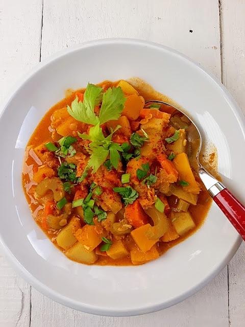Gulasz warzywny sambhar