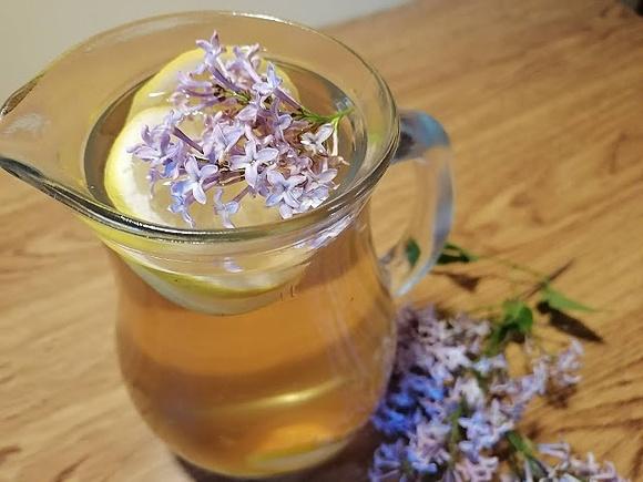 Lemoniada lilakowa
