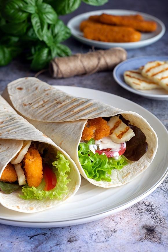 Tortilla z paluszkami rybnymi