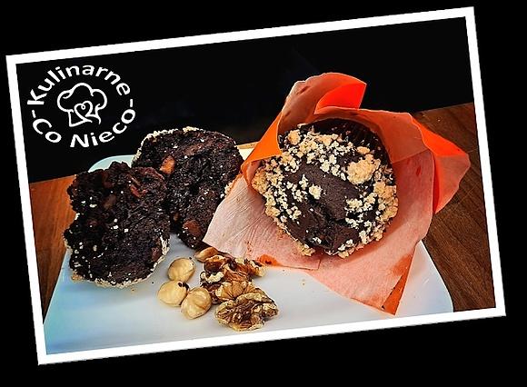 Amerykańskie muffinki czekoladowe z orzechami