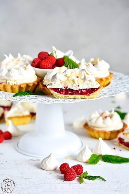 Malinowa chmurka tartaletki