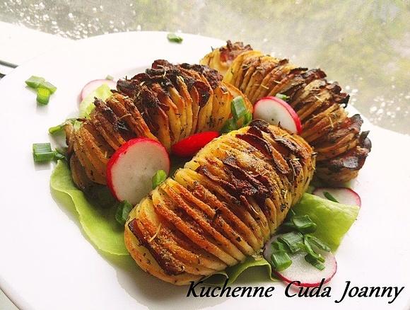 Ziemniaki Hasselback z boczkiem