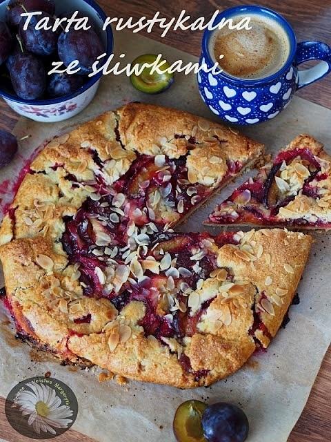 Galette czyli rustykalna tarta migdałowa z marcepanem i śliwkami