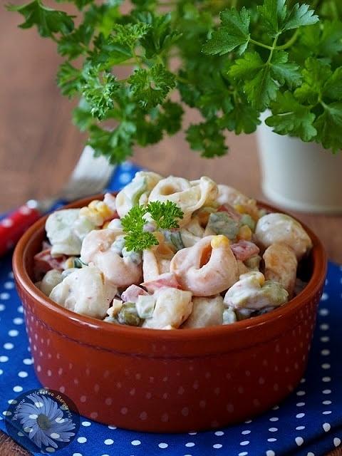 Sałatka z tortellini