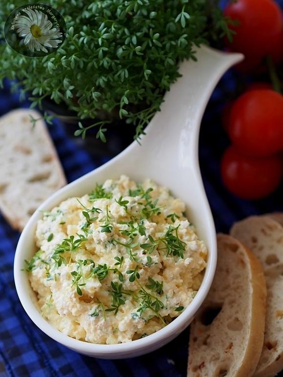 Pasta jajeczno-serowa z rzeżuchą i chrzanem