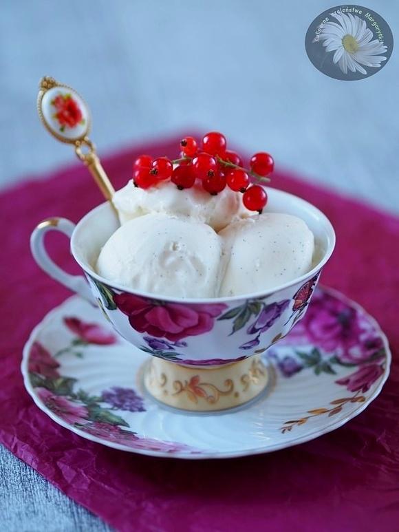 Lody waniliowe na mleku skondensowanym