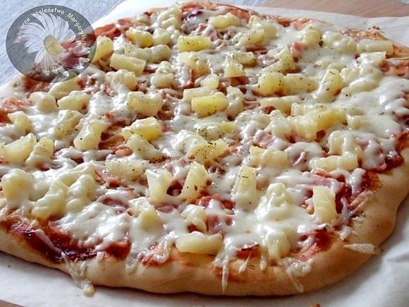 Pizza hawajska na orkiszowym spodzie