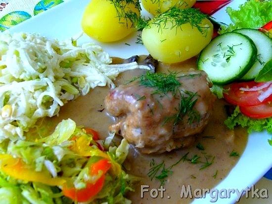 Roladki schabowe w chlebowym sosie