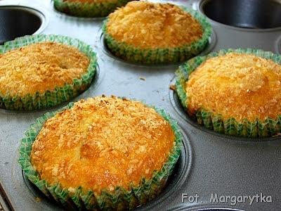 Muffinki kokosowe z gruszkami