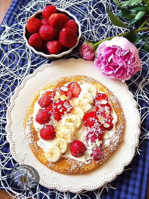 Omlet na słodko z owocami