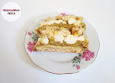 Ciasto z rabarbarem, budyniem i kruszonką