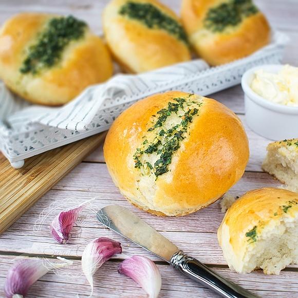 Bułeczki czosnkowe