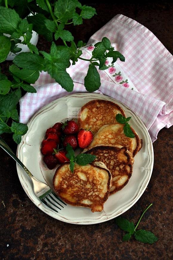 Pancakes orkiszowo-migdałowe