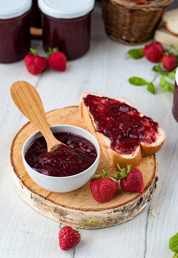 Dżem truskawkowy bez dodatków żelujących