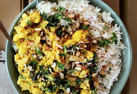 Korma kalafiorowa z ryżem basmati