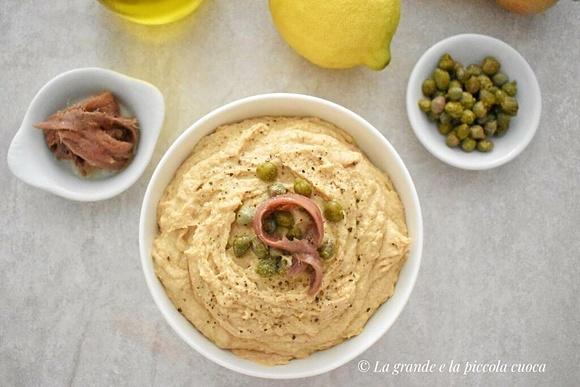 Włoska salsa tonnata - klasyczna przystawka z tuńczykiem i kaparami