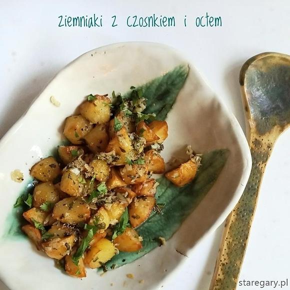 Ziemniaki z czosnkiem i octem - patatas al ajo cabañil