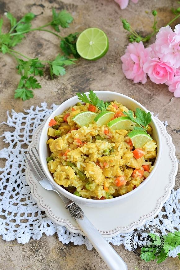 Kurczak w kremowym sosie z chutney z mango i ryżem basmati