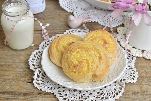 Drożdżowe ślimaczki z serowo-kokosowym nadzieniem