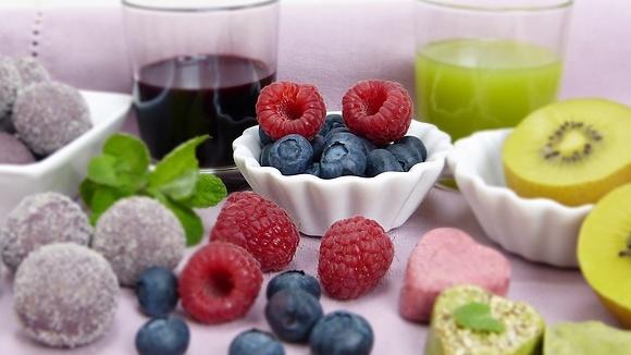 Co jeść latem? Dieta na upalne dni