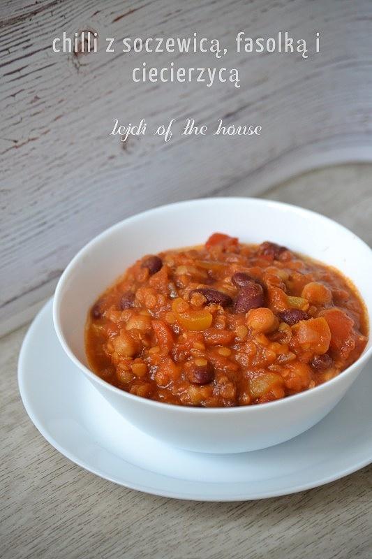 Chilli z soczewicą fasolką i ciecierzycą