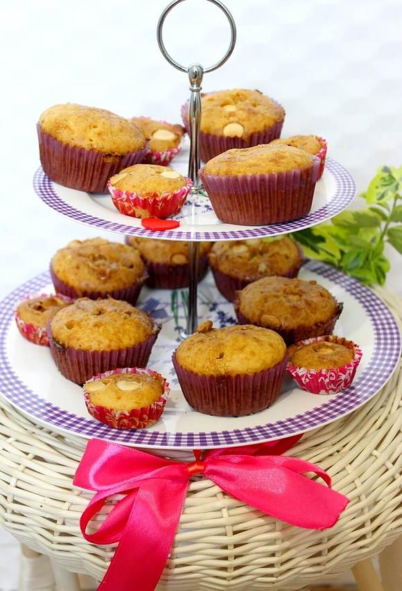 Muffinki z białą czekoladą