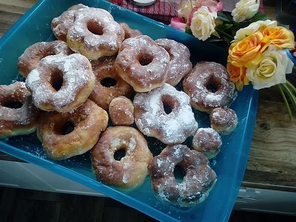 Pączki drożdżowe z patelni