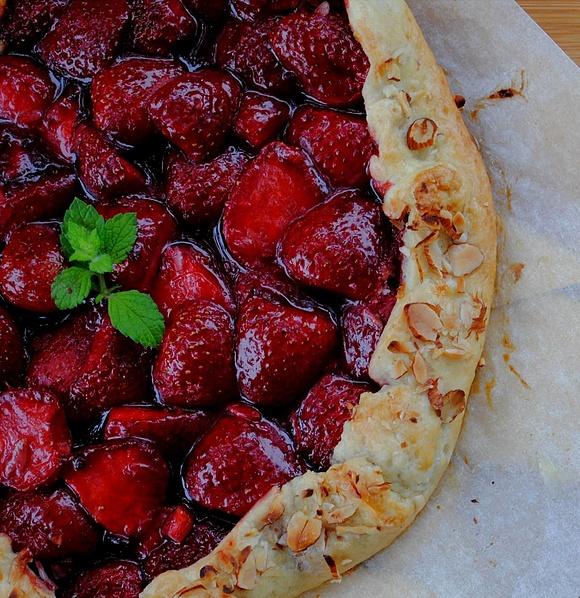 Gallette truskawkowe z migdałową okrasą