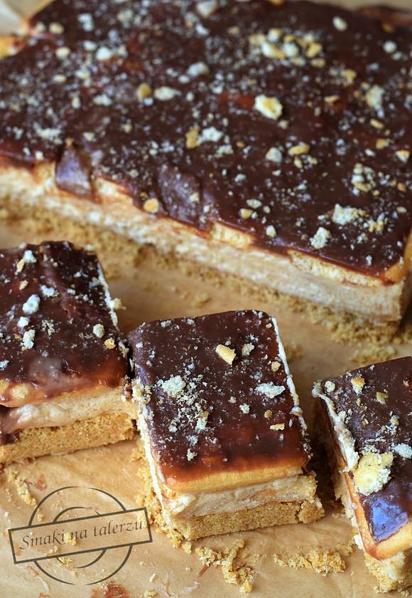 Ciasto bez pieczenia z mascarpone i masłem orzechowym